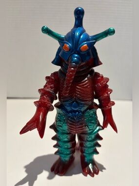 Ultra Monster Ultraman Kaiju ALIEN HIPPORIT (M color) 1984 Sofvi BANDAI JAPAN